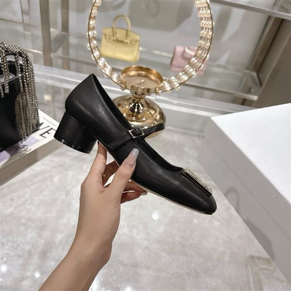 20251127171539877 270